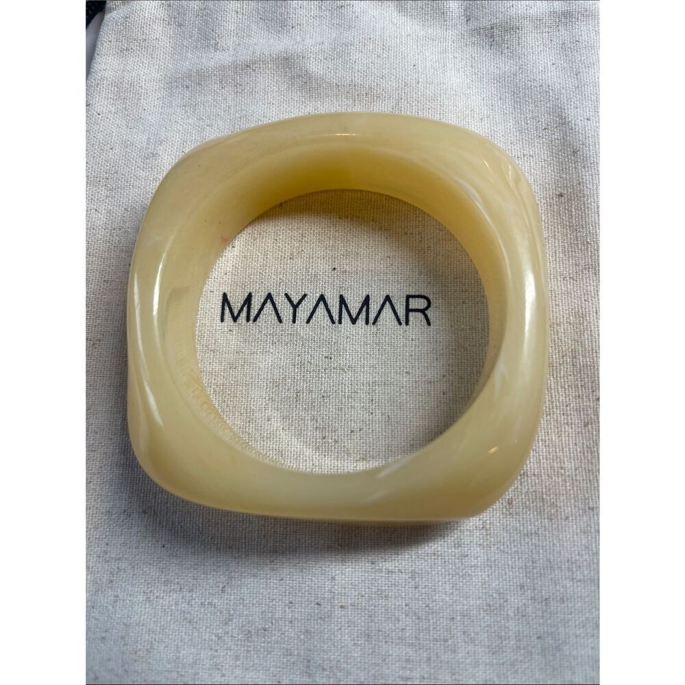 Petite Size - Yellowish color Resin Sculpted Bangle Bracelet - size small